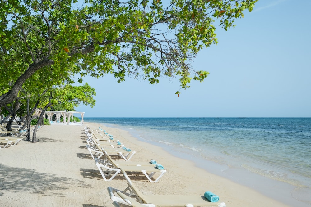 Iberostar Waves Rose Hall Beach All Inclusive 48/50