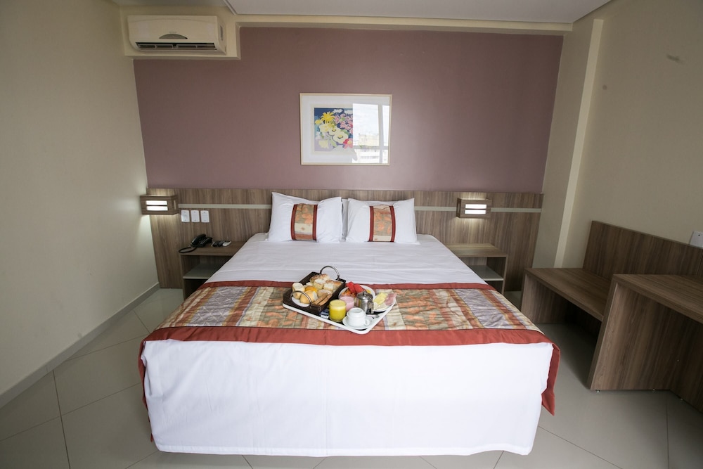 PAIAGUAS PALACE HOTEL 24/67