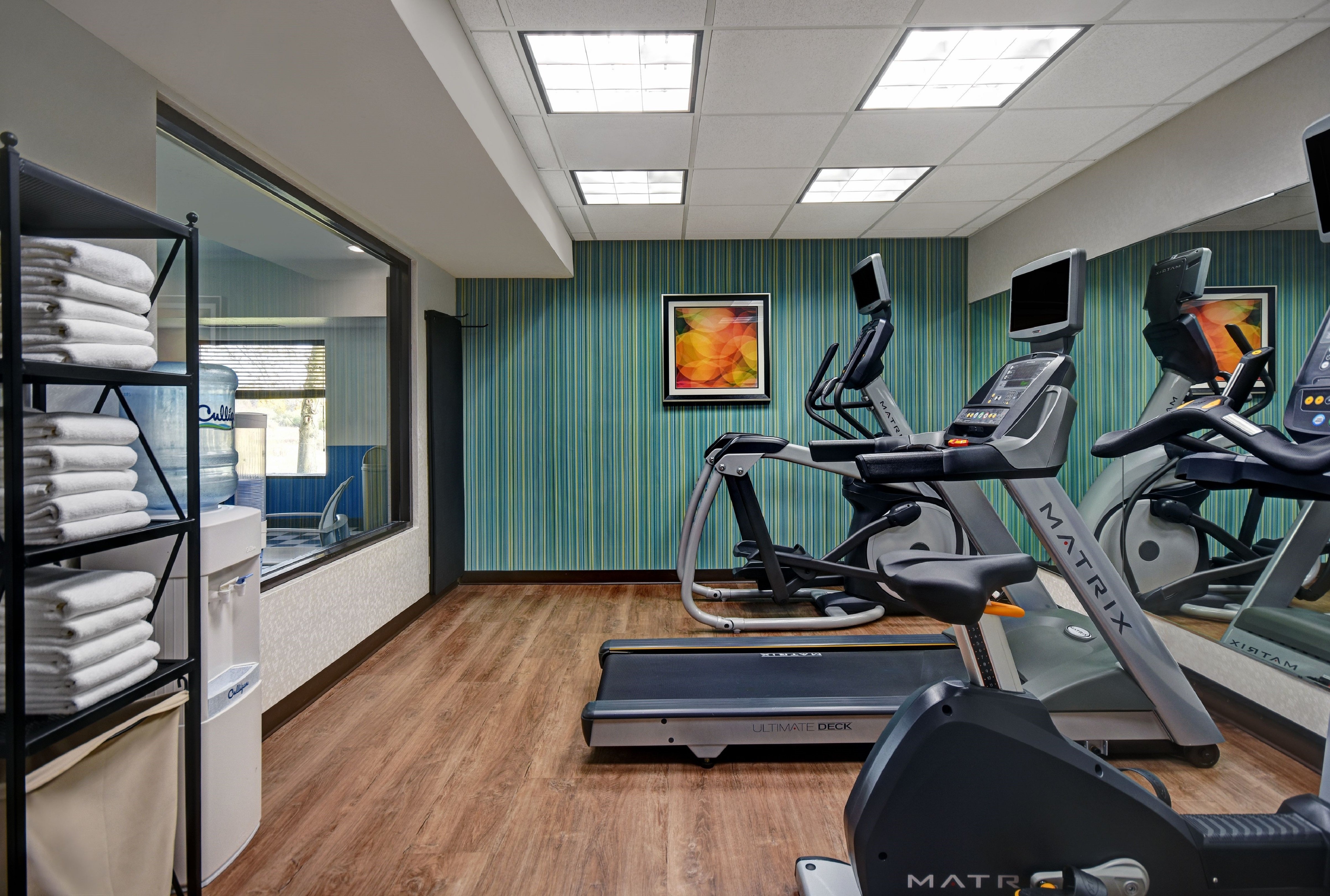 Holiday Inn Express Marshall 35/48
