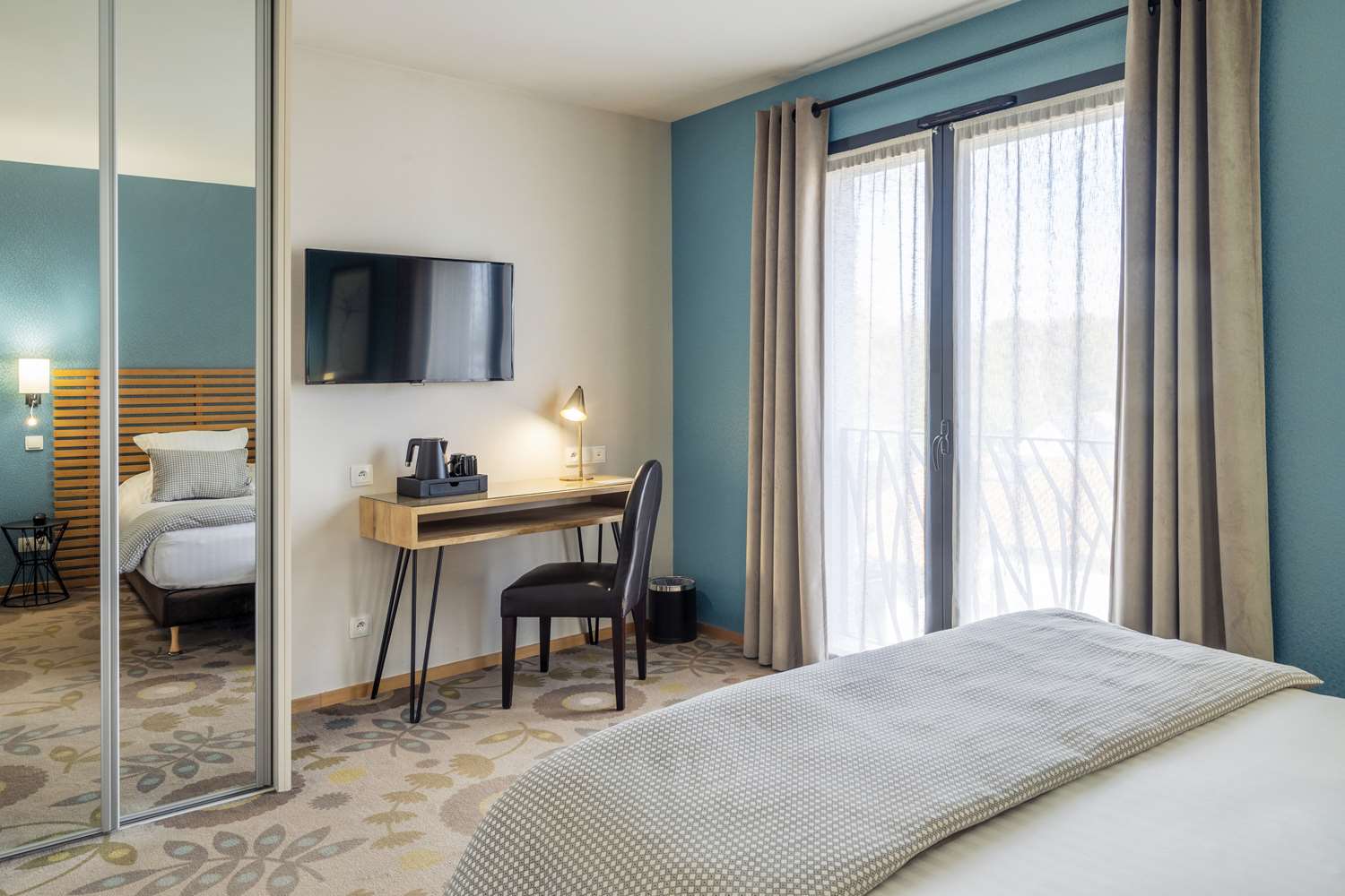 غرفة بريستيج بسريرين منفصلين وسرير كوين بإطلالة على النهر بحوض استحمام، Best Western Plus Hotel De La Regate 3/4