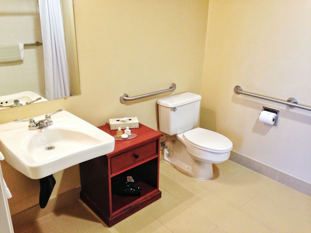 Coast Wenatchee Center Hotel 23/49