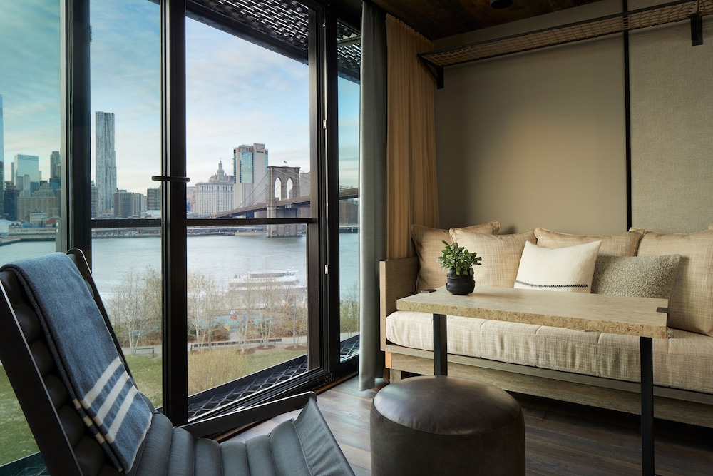 1 Hotel Brooklyn Bridge 12/44