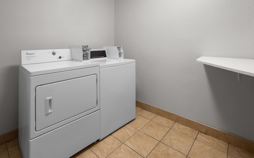 Microtel Inn Suites By Wyndham Albany Airport 7/49