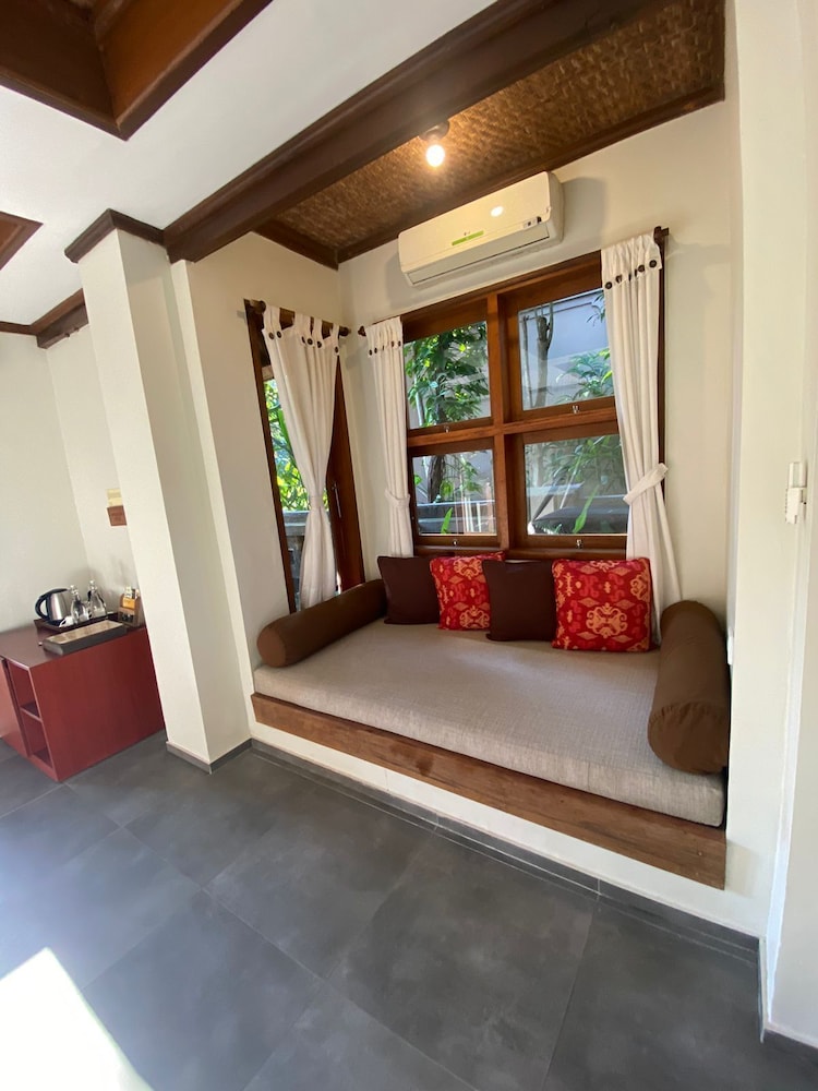 Tegal Sari Accommodation 4/50