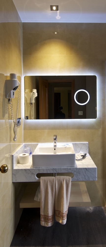 HOTEL FRANCISCO II 22/24