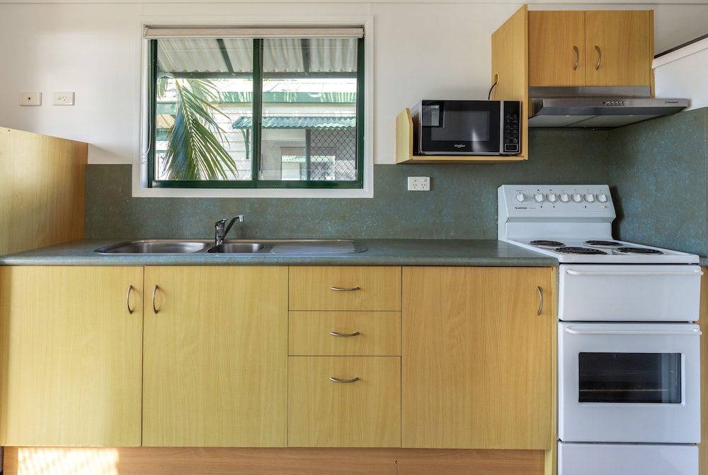 NRMA Bowen Beachfront Holiday Park 28/28