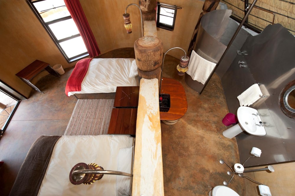 Ongula Village Homestead Lodge 15/50