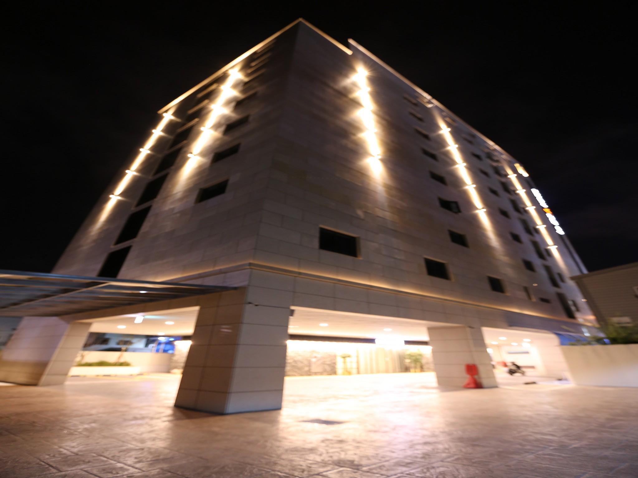Idea Hotel 9/80