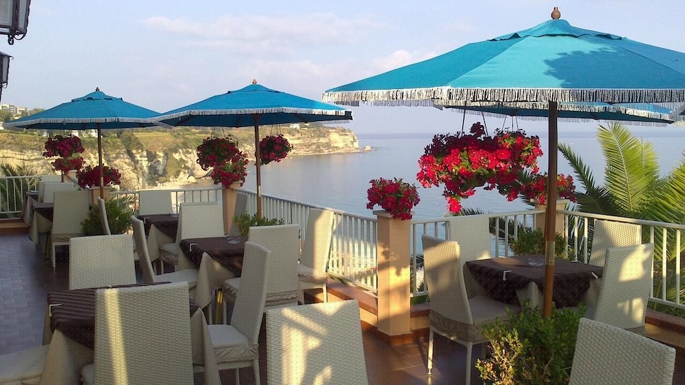 Terrazzo Sul Mare Hotel 1/26