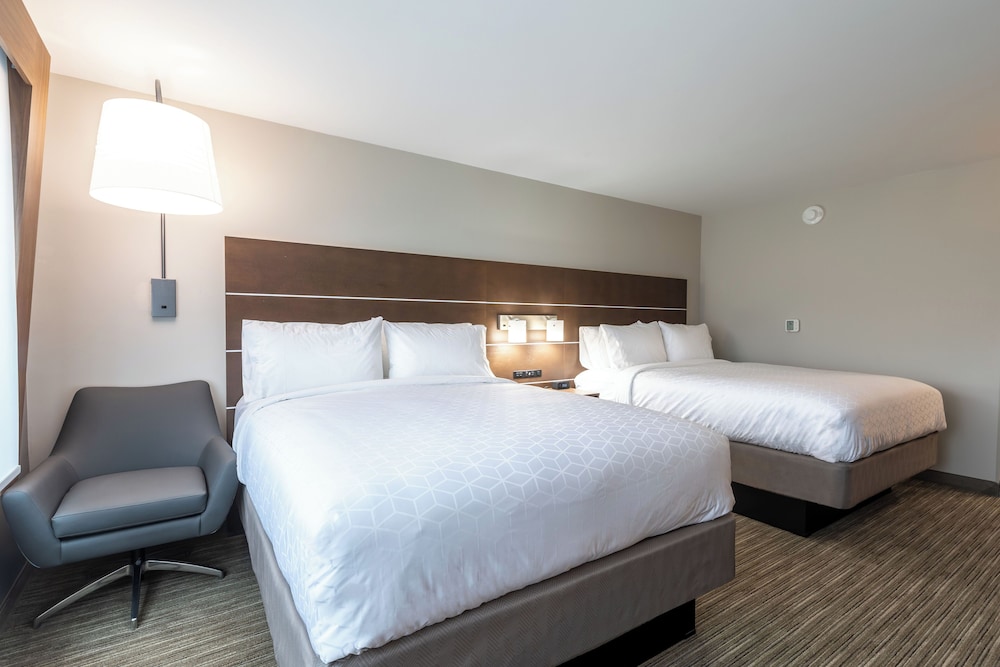 Holiday Inn Express Suites Rock Hill An Ihg Hotel 17/49