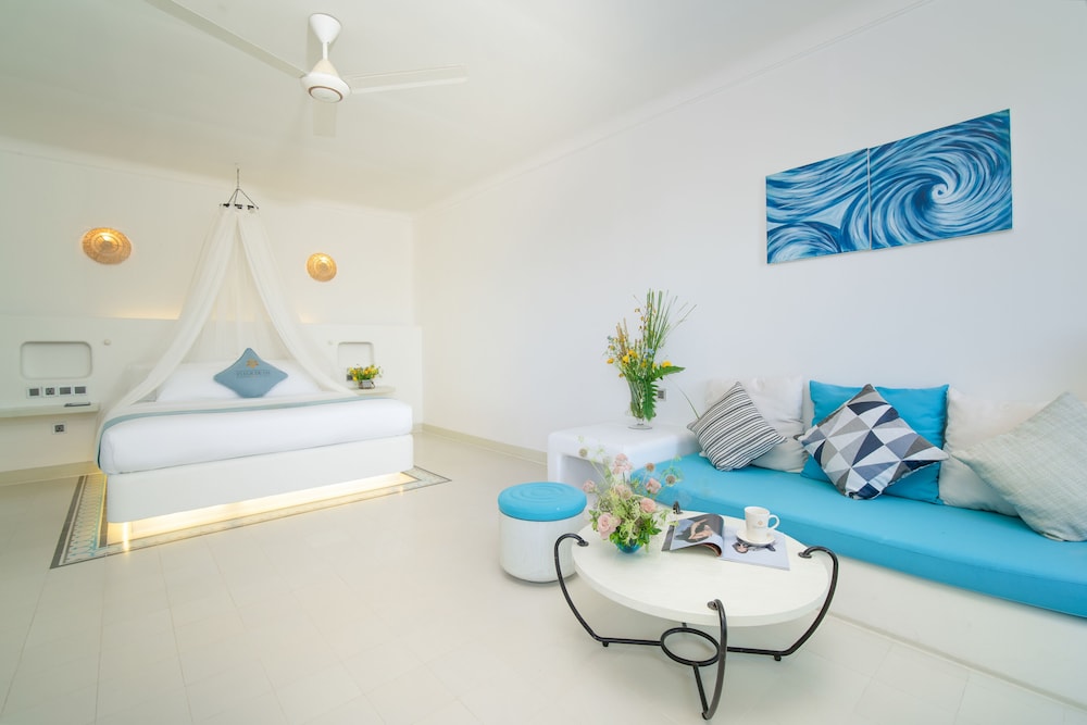 Fleur de Lys Resort & Spa Long Hai 70/94