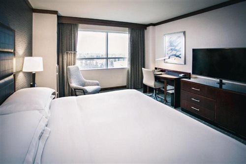 Deluxe, Double Bed
