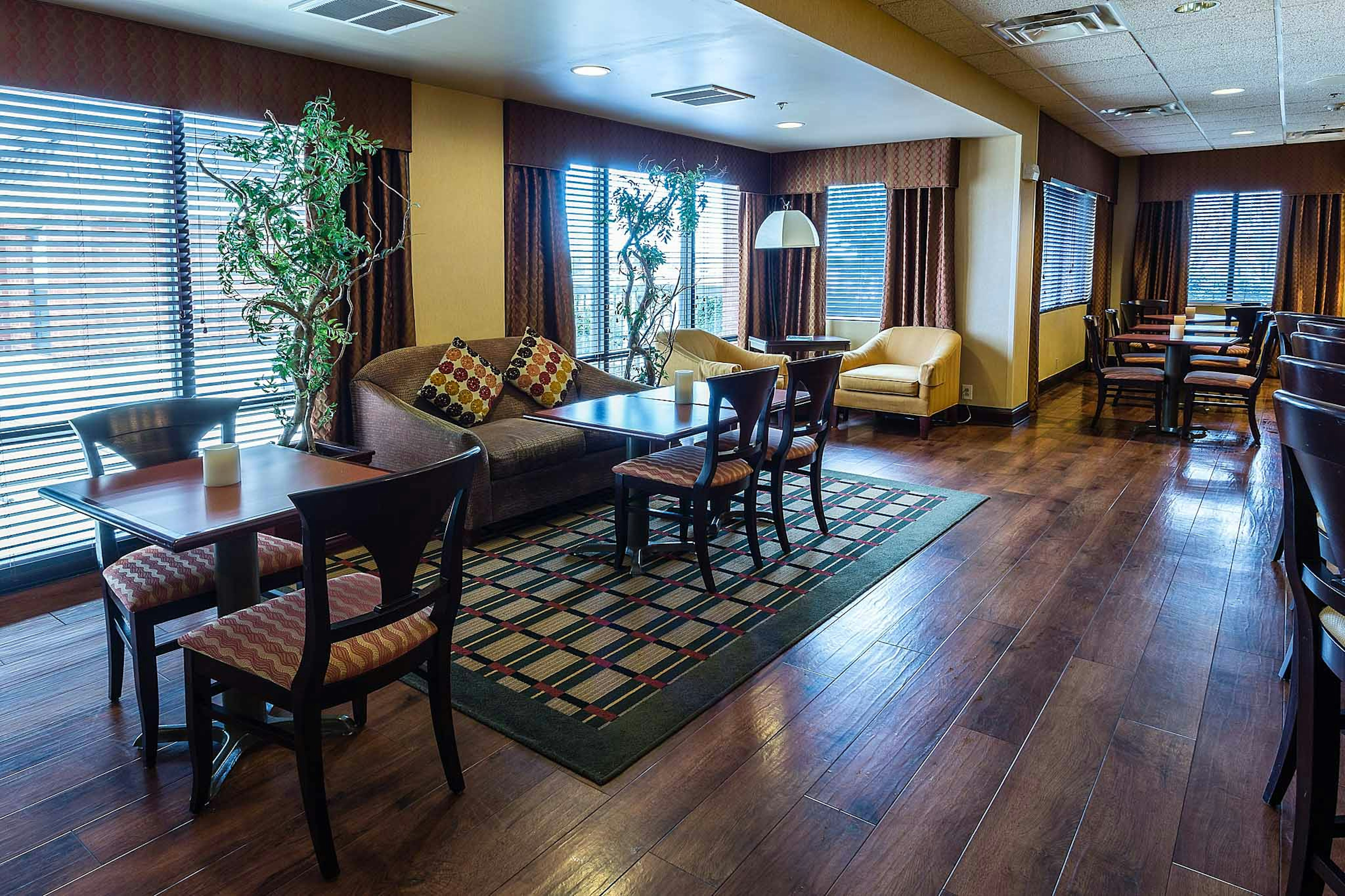 Hampton Inn Somerset, KY 32/50