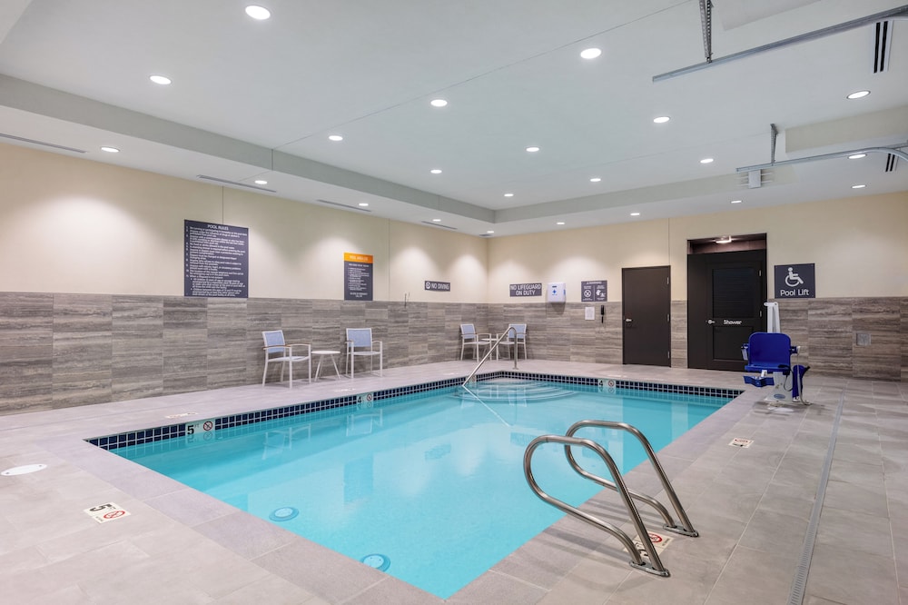 La Quinta Inn and Suites by Wyndham Centralia 18/50