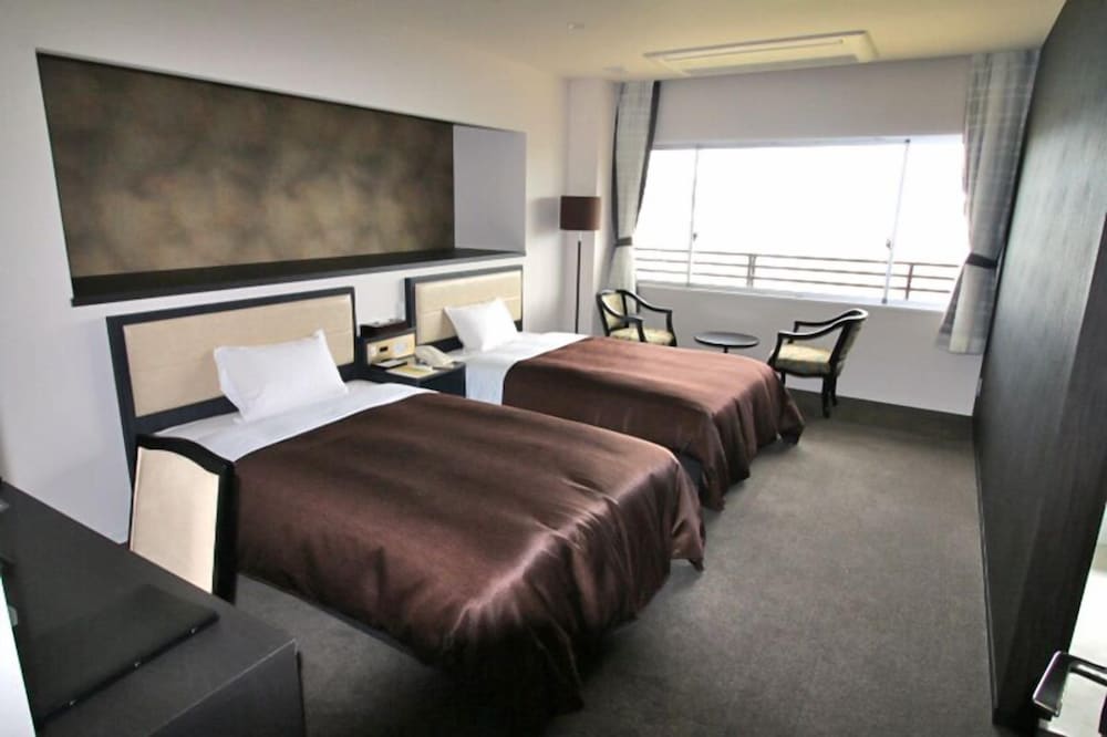 Lakeside Hot-Spring Hotel Kunibiki 6/34