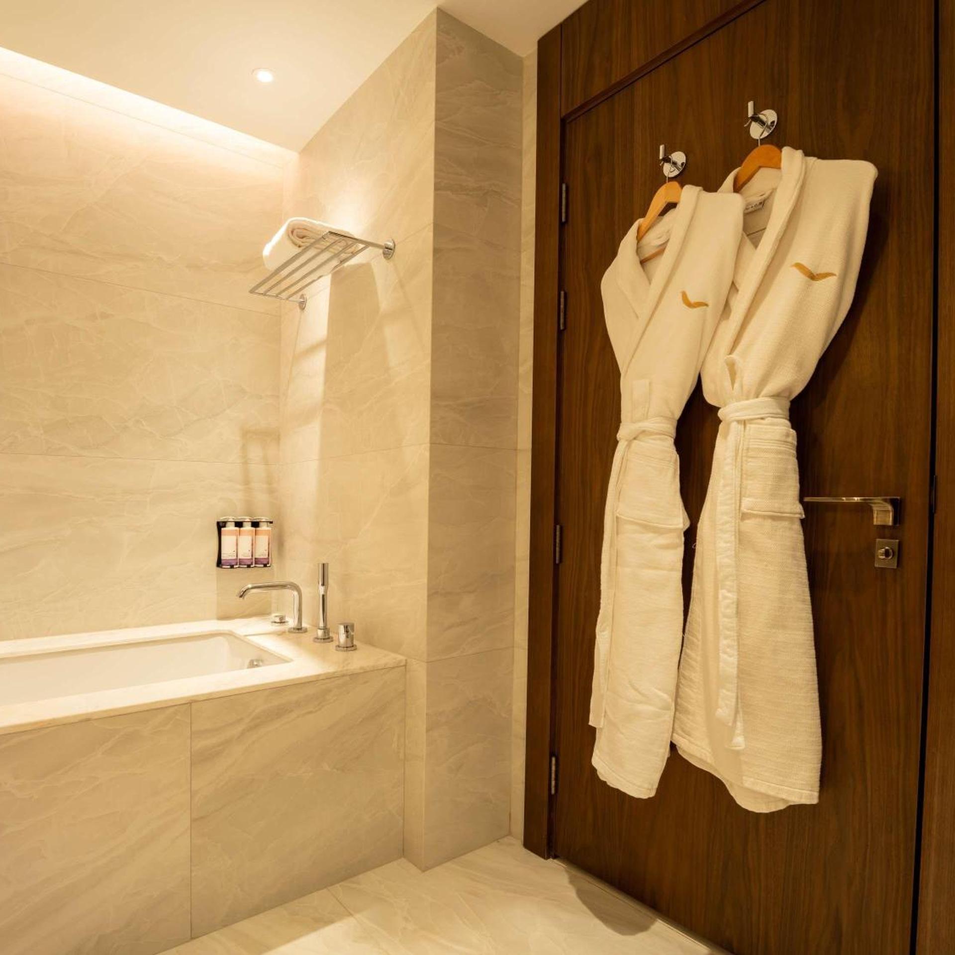 MOVENPICK HOTEL AL ZAYTOON BAGHDAD 60/61