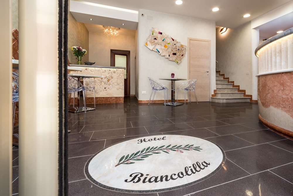 Hotel Biancolilla 18/40
