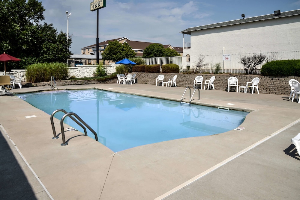 Motel6 Saint Joseph, MO 47/57