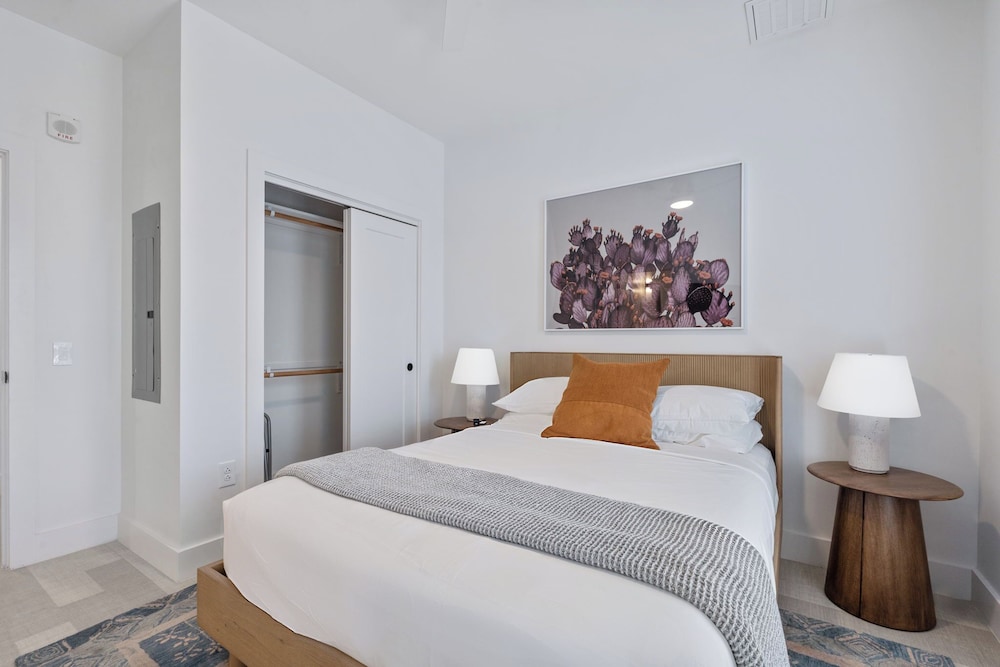 The Continental, powered by Placemakr 10/50