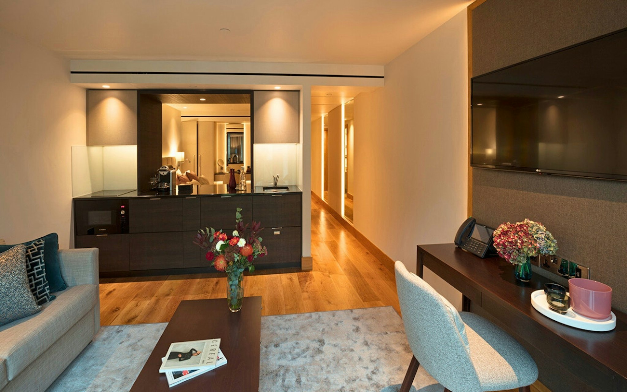 Tower Suites by Blue Orchid 21/40