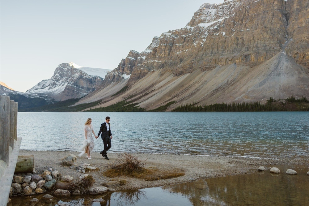 The Lodge at Bow Lake 44/49