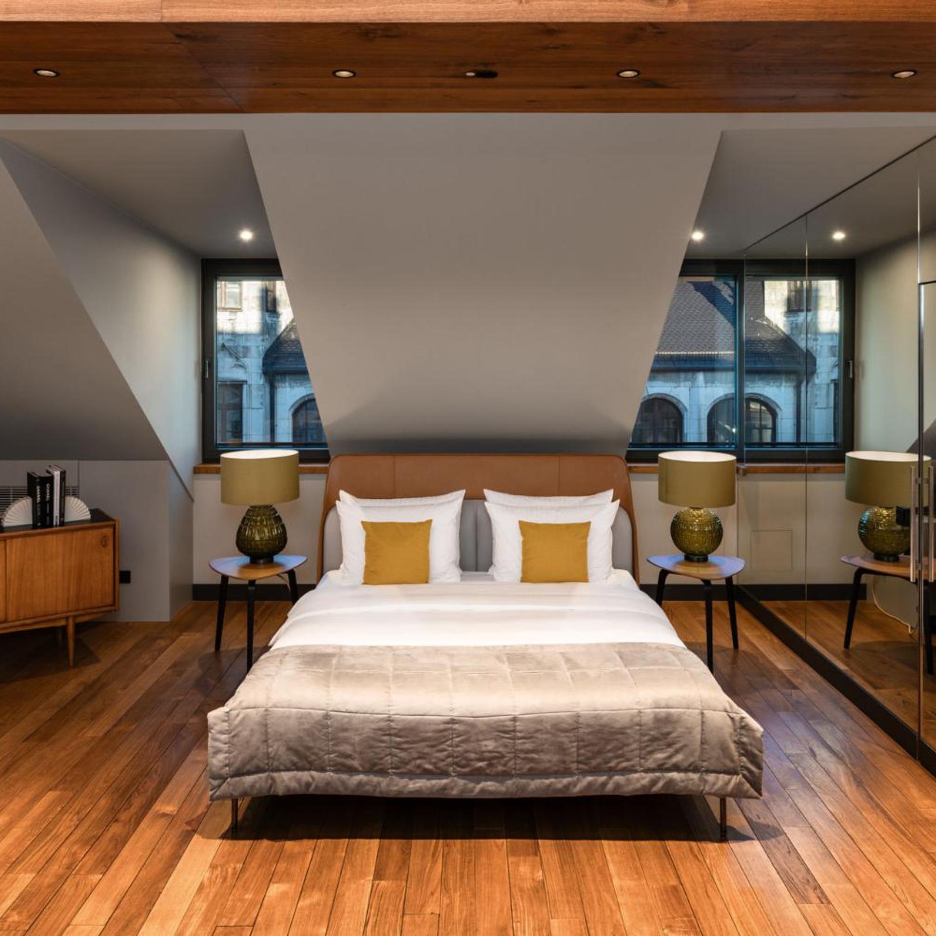 Loft, Penthouse, Suite