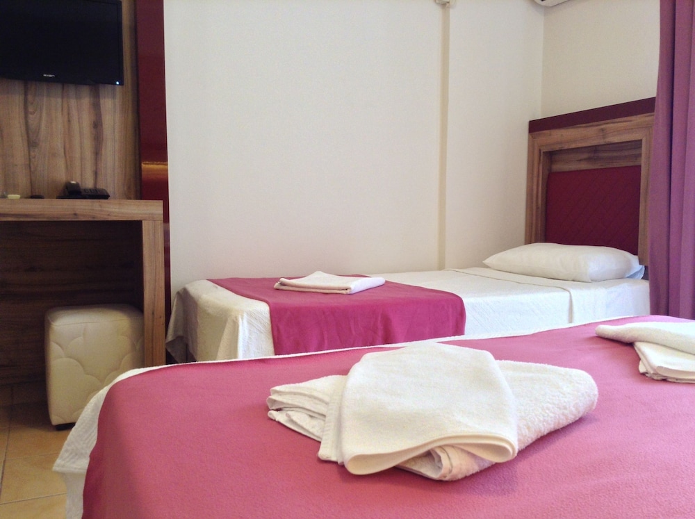Senam Hotel 14/27