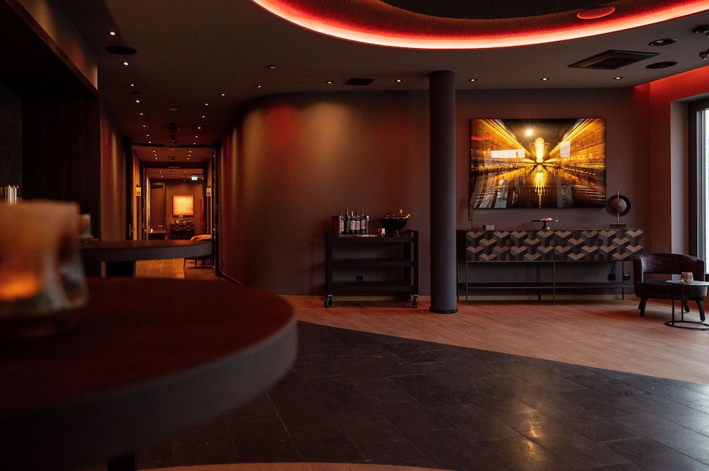 Qube Hotel Bahnstadt 31/49