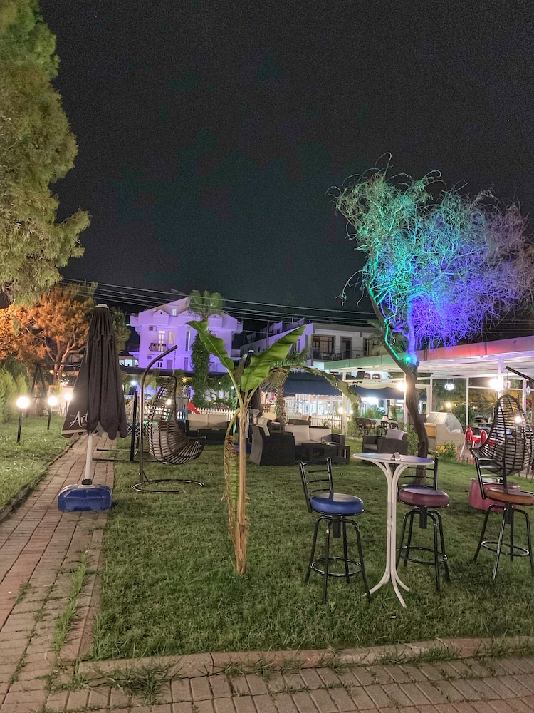 Yucel Hotel 46/50