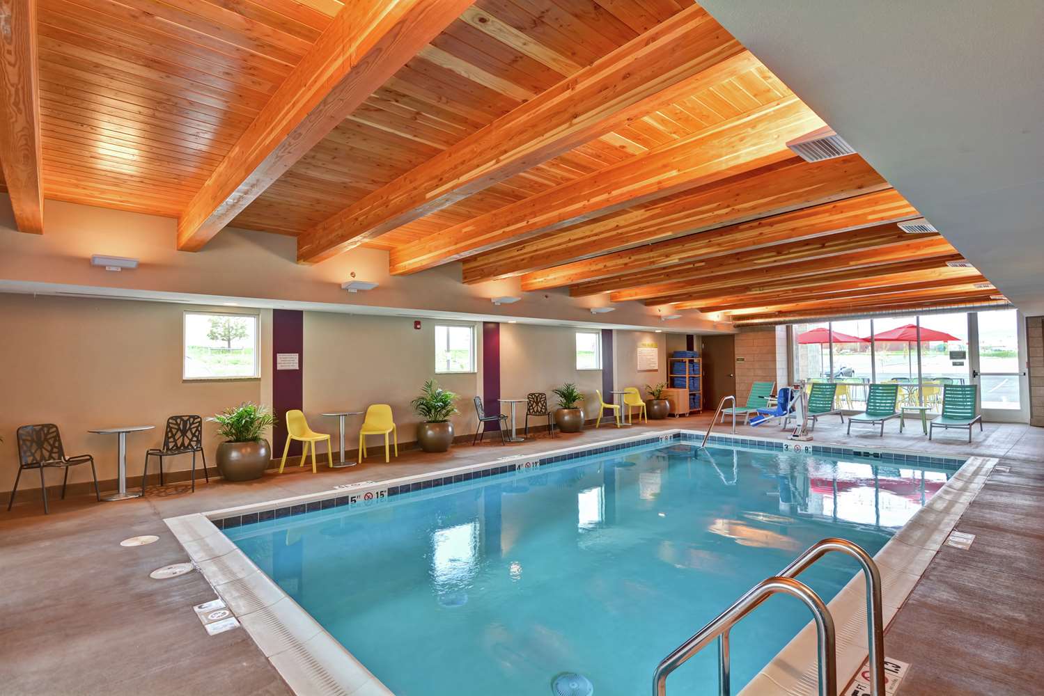 swimming pool spa