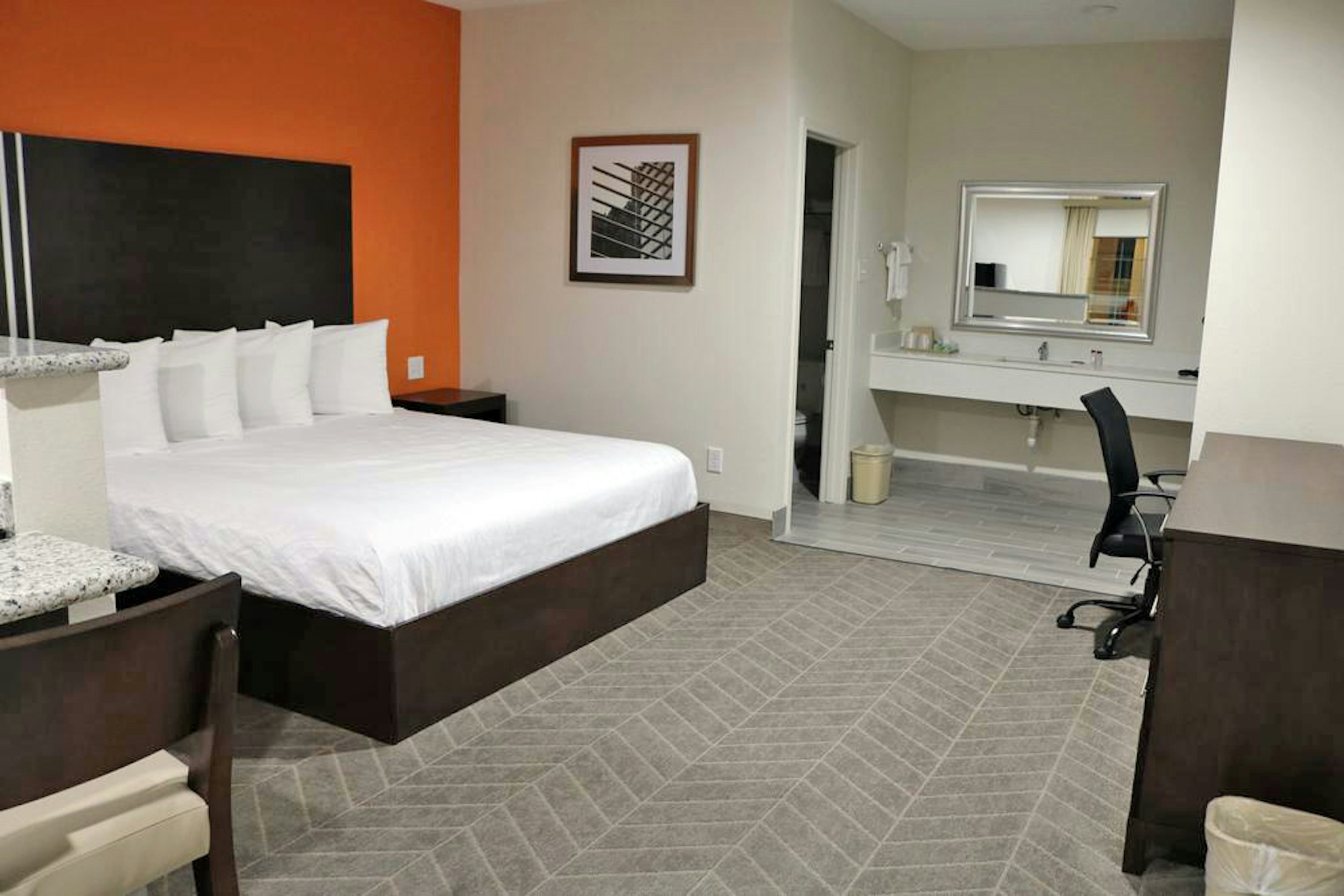 Scottish Inn and Suites IAH Airport 29/46