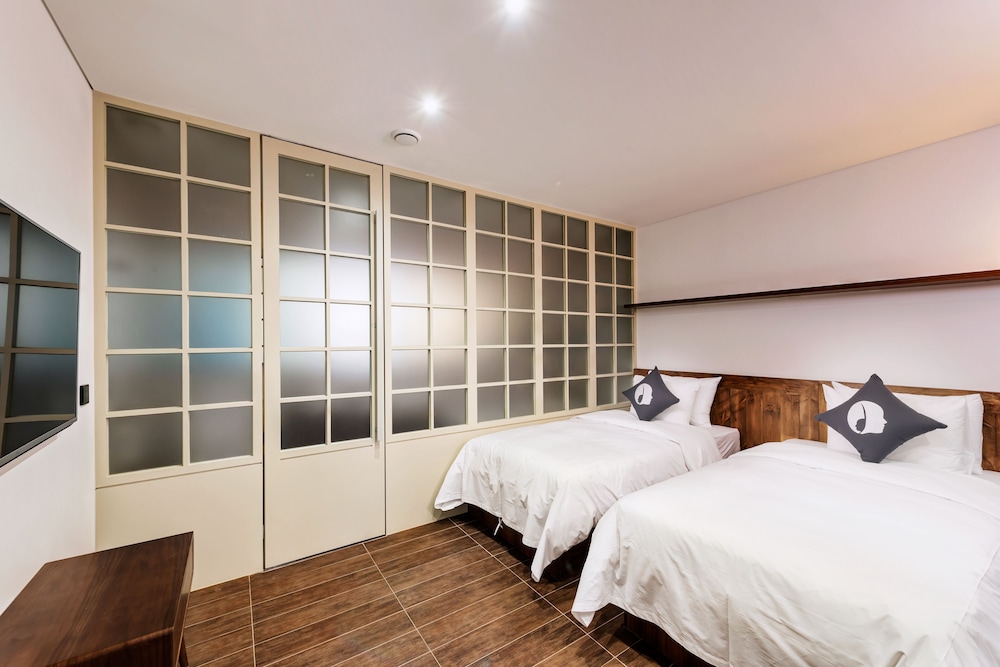 HOTEL THE DESIGNERS KONDAE 11/71