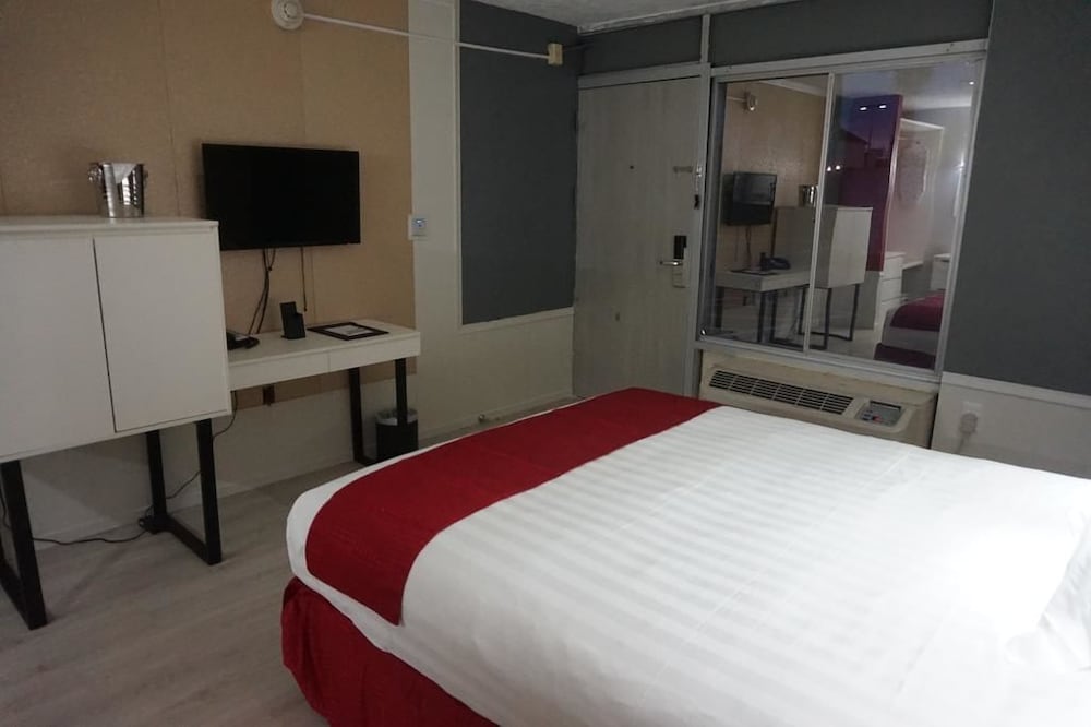 Travelodge by Wyndham Orlando / Heart of International Drive 17/38