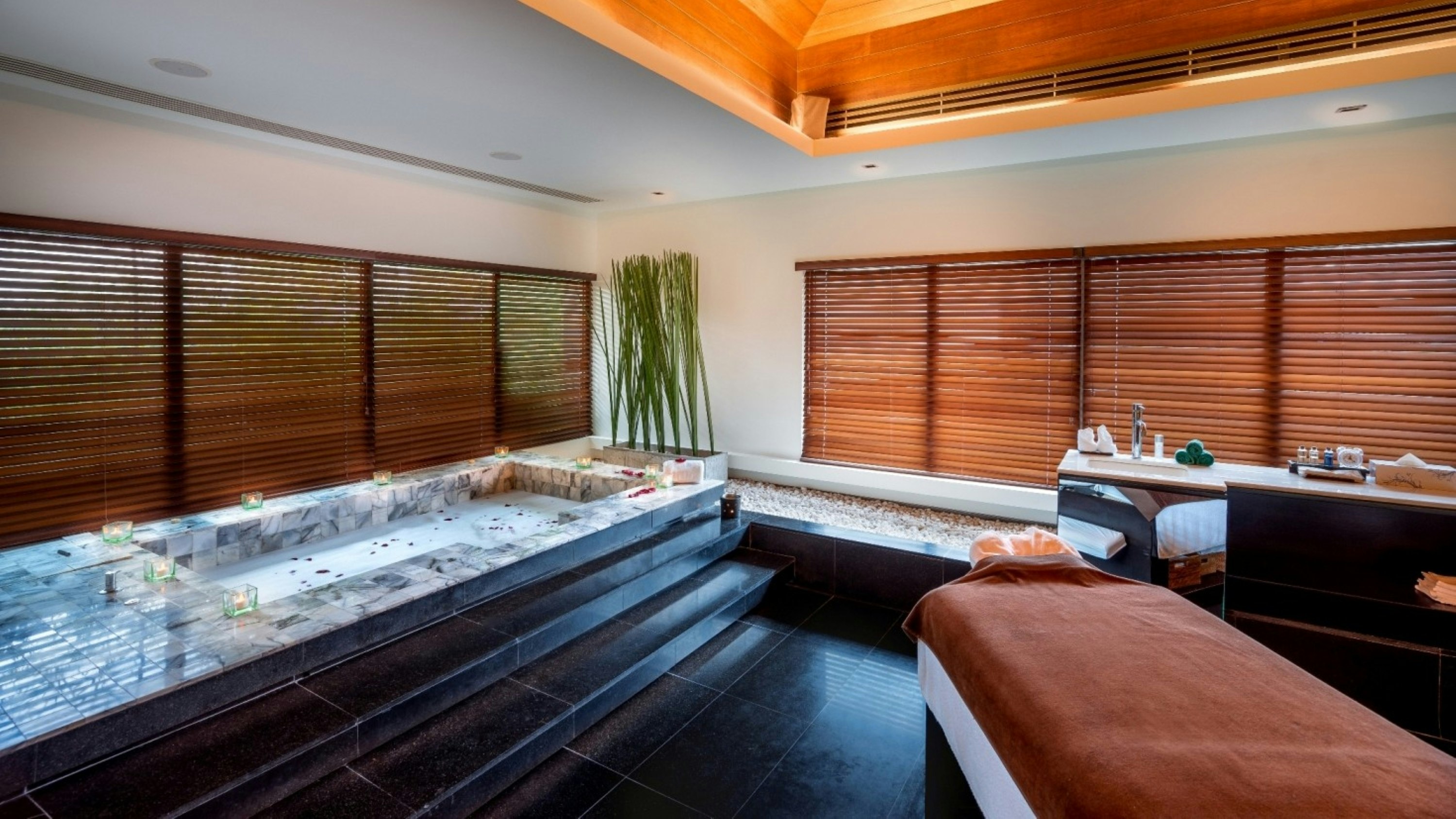 Twinpalms Surin Phuket Resort 14/50