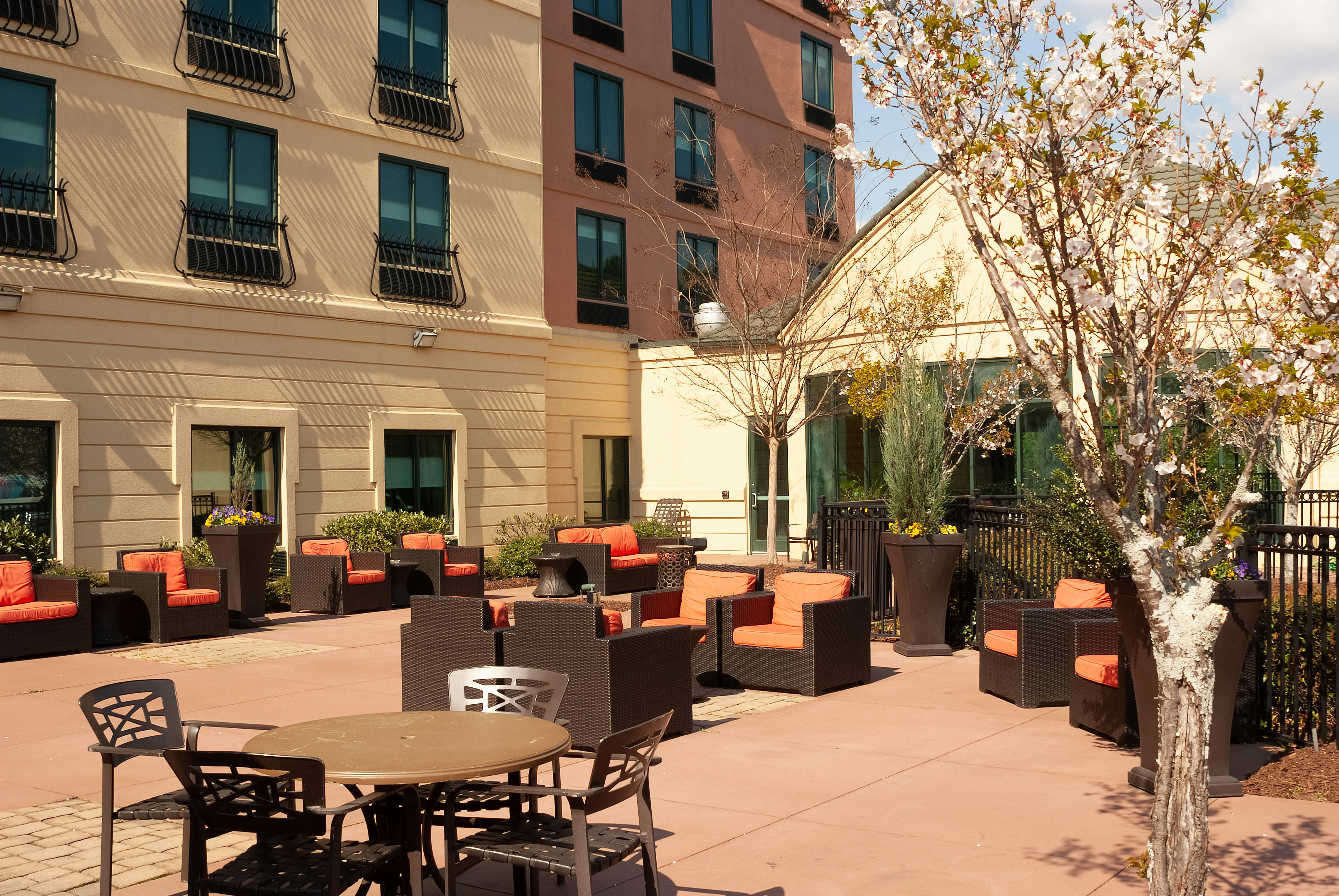 Hilton Garden Inn Atlanta Airport/Millenium Center 38/43