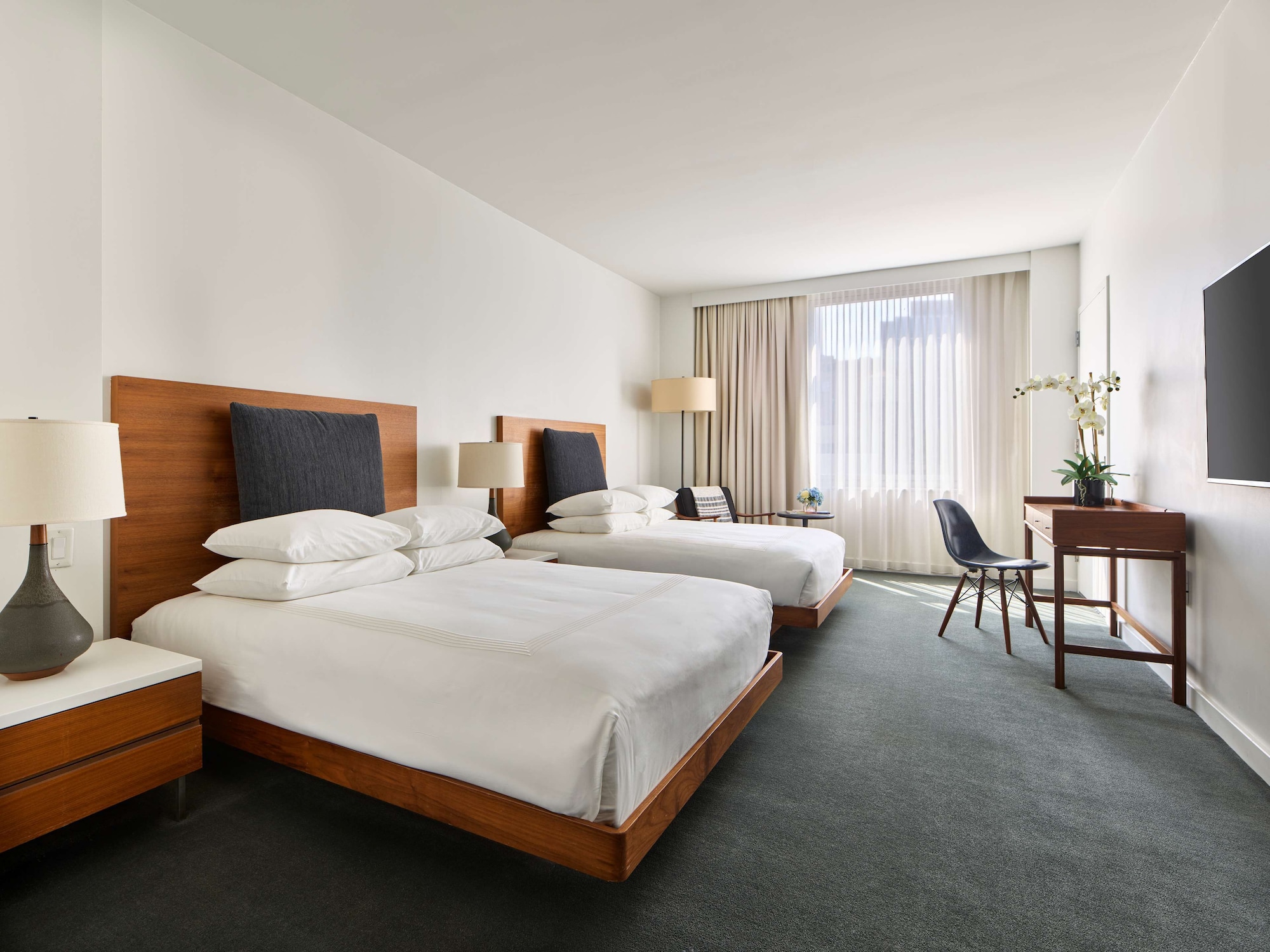 SUPERIOR, 2 DOUBLE BEDS