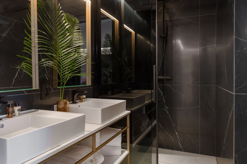 We Me Suite Hotel 44/46