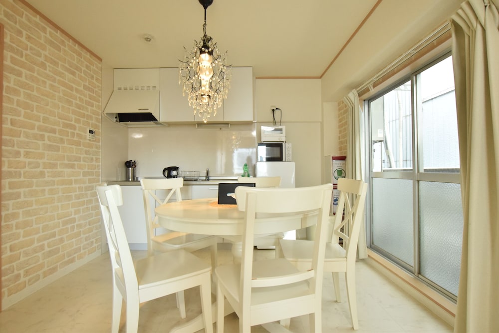 Yokoduna Hostel 3/50