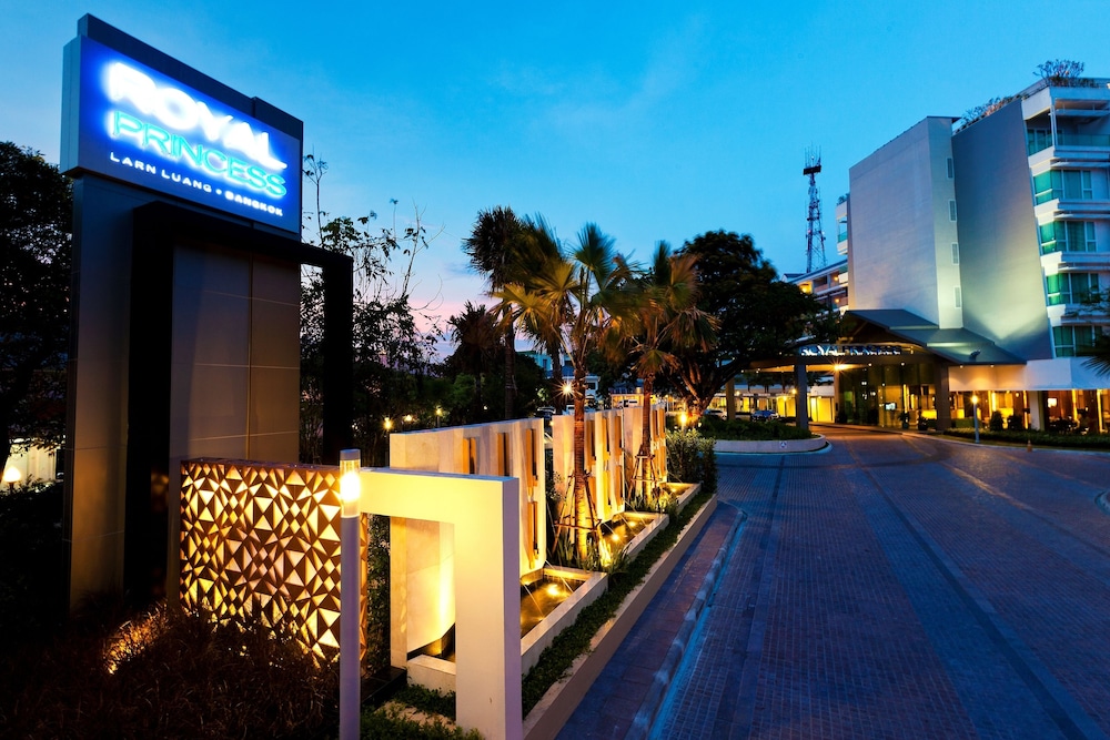 Royal Princess Larn Luang Bangkok Hotel 7/69