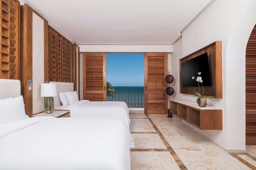 Master, Suite, 2 Queen Beds, Ocean Front، Paraiso de la Bonita, Adult All-Inclusive, a Luxury Collection Resort 5/10