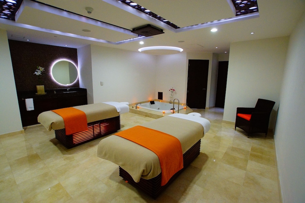 Hotel Azul Ixtapa Grand Resort Spa and Convention Center 15/51