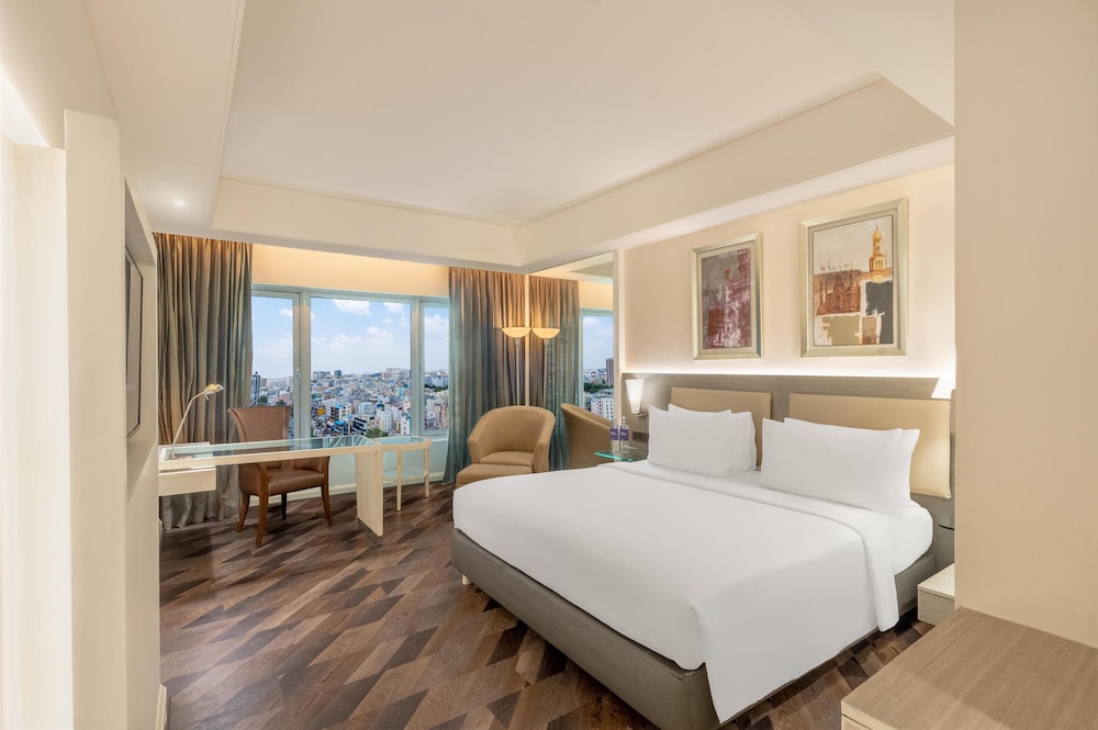 Radisson Hyderabad Hitec City 16/66