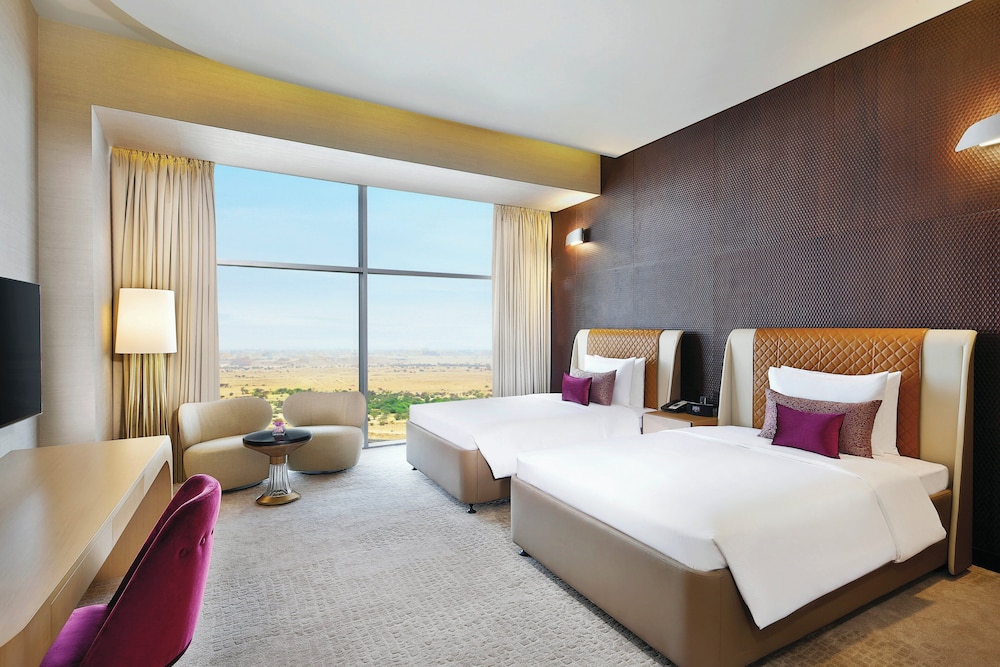 CLARKES HOTEL 15/50