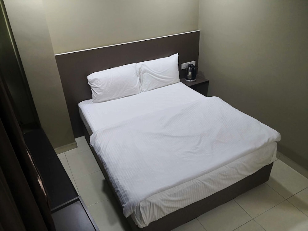 Tropika Garden Hotel 28/41