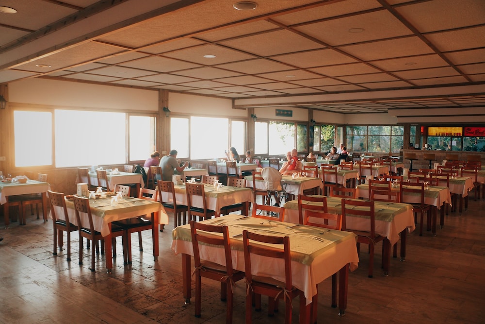 Troas Beach Hotel 29/59