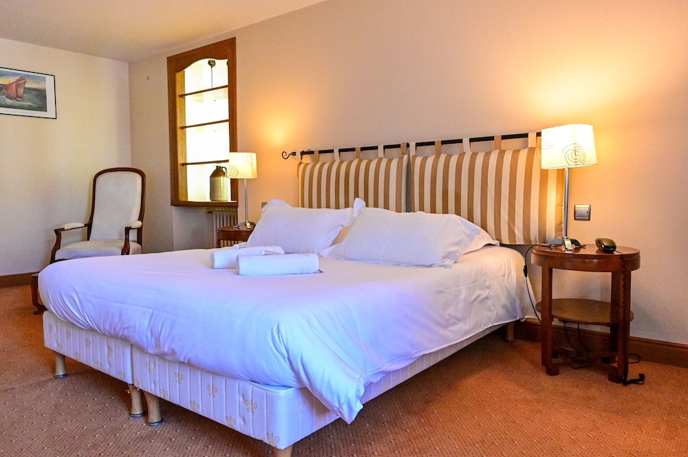 L'AUBERGE BRETONNE 17/50