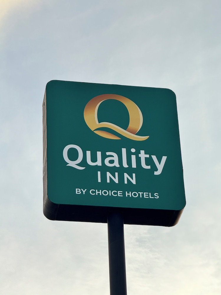 Quality Inn Carlin 32/58