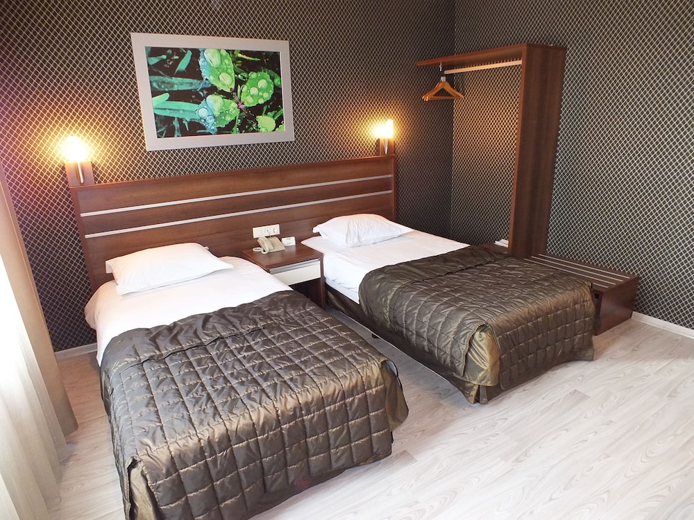 Lifos Hotel 13/48