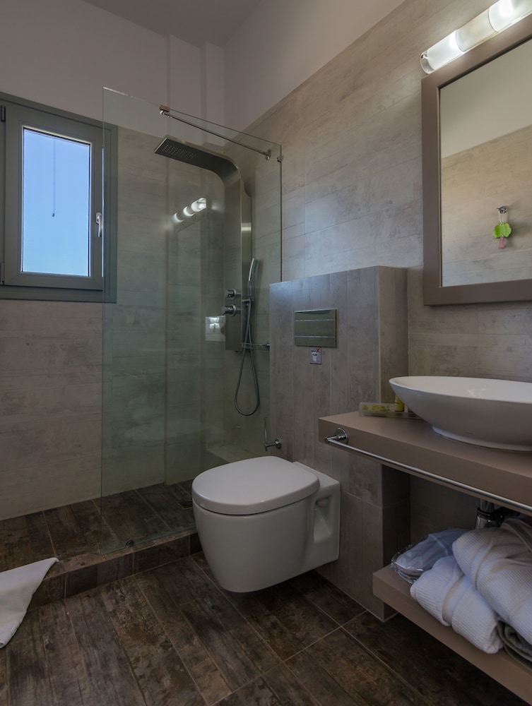 Olea Bay Hotel 63/66