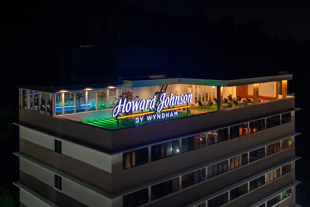 Howard Johnson by Wyndham Kota Kinabalu City Centre in KOTA KINABALU